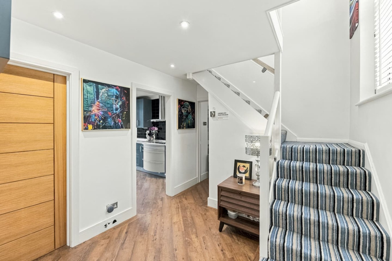 Ashcombe House • Sleeps 9 • Pool Table • Office / Snug Room • Sky TV • Xbox • Driveway Parking in Broadview Gardens - Property image 40 - VivreStays