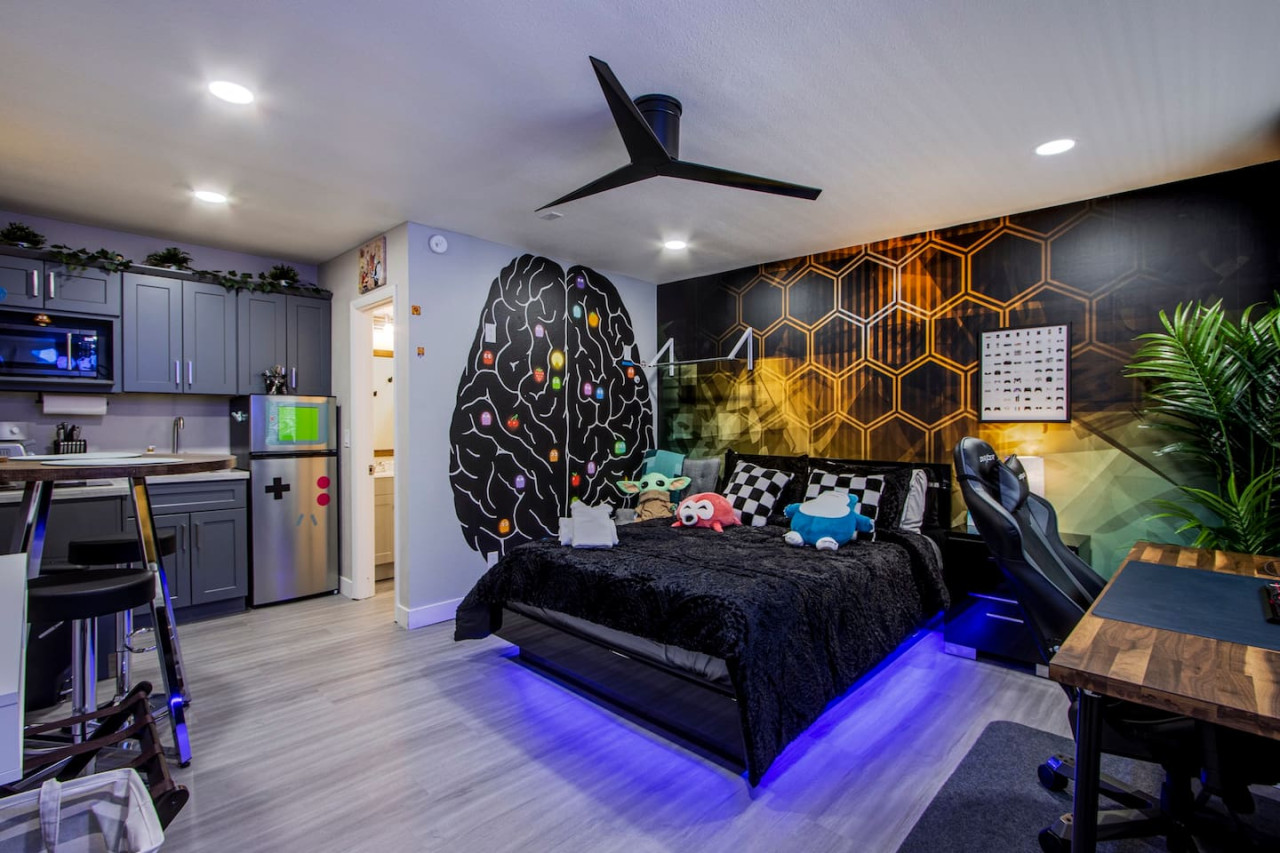 The Nomad - Arts District Techy Studio Loft - Photo 1