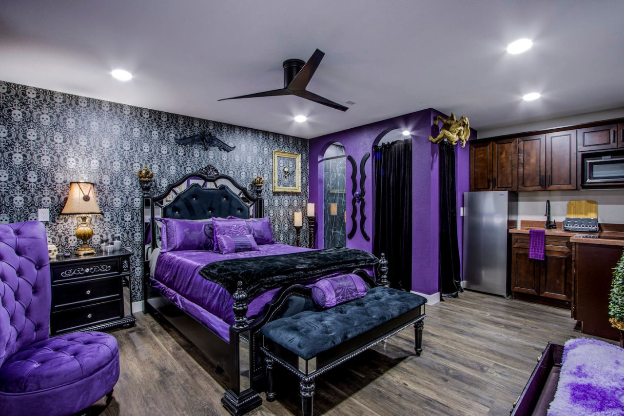 Unique Arts District Studio Loft - "The Raven" - Photo 2
