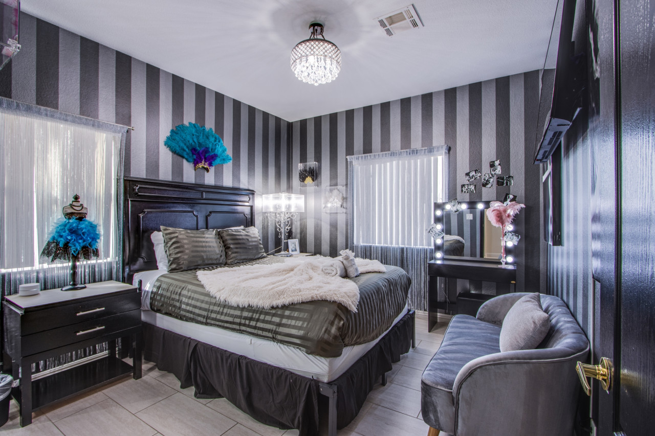 Experience the Vegas Royale, iconic themed Villa w/ pool