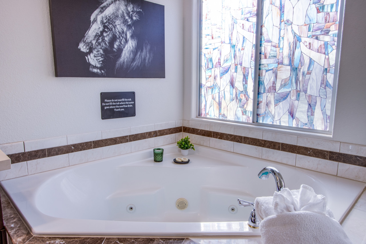 Experience the Vegas Royale, iconic themed Villa w/ pool