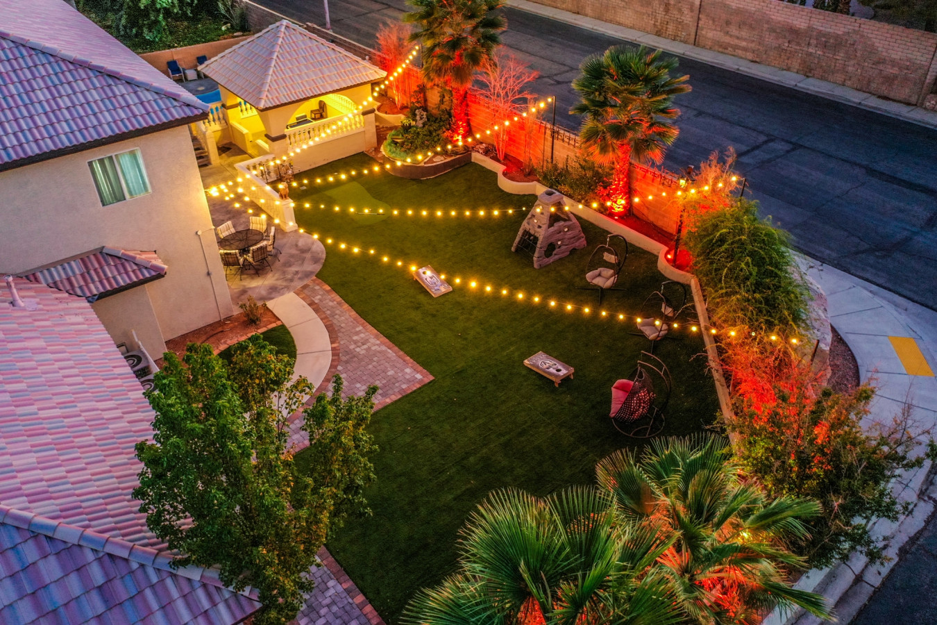 Experience the Vegas Royale, iconic themed Villa w/ pool