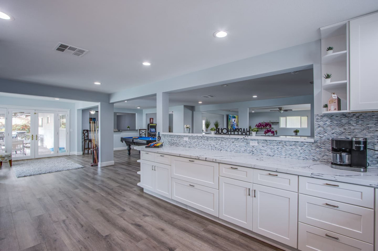 Spacious El Camino Vegas Retreat - Live Large