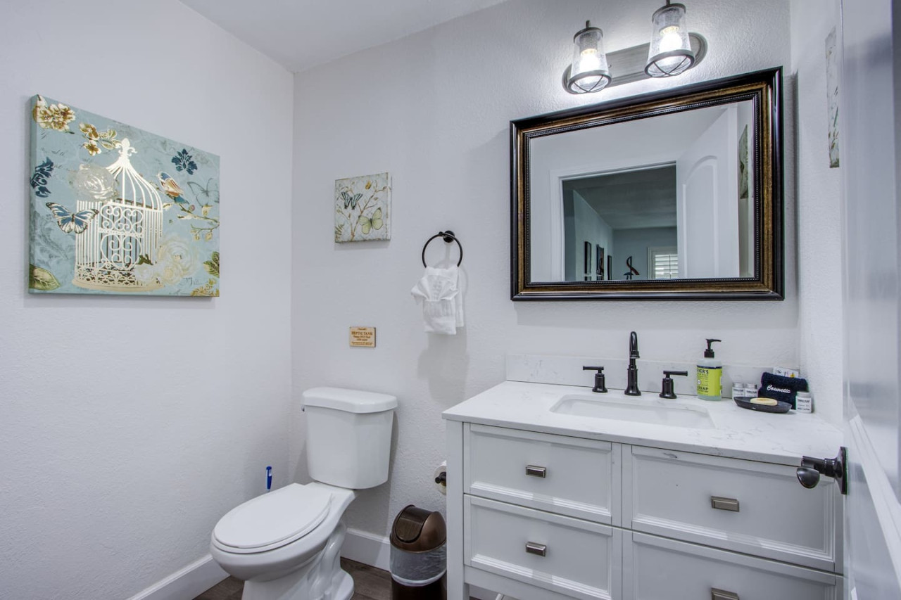 Spacious El Camino Vegas Retreat - Live Large