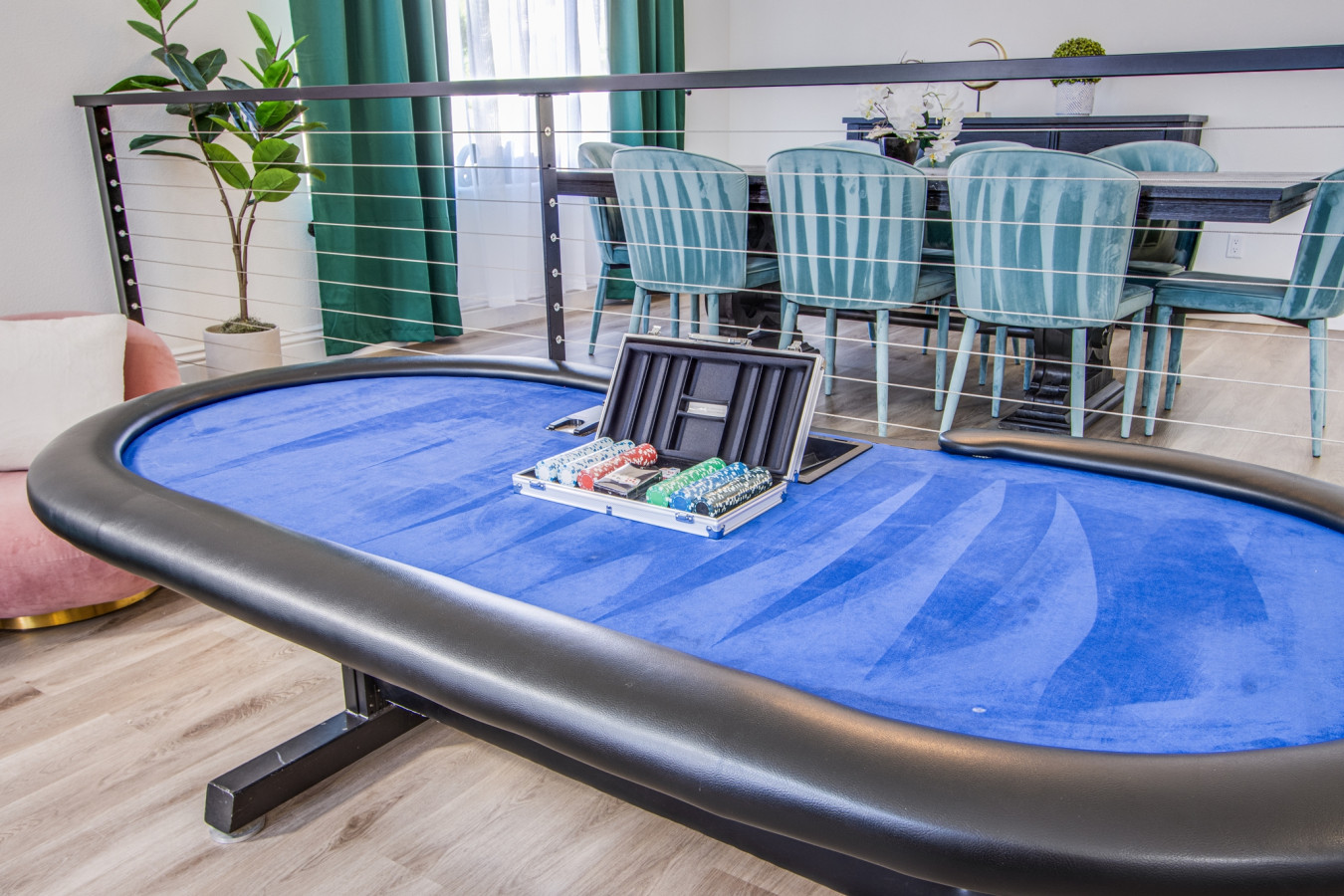 Bright & Modern Oasis | Spa, Pool, 10min to Strip