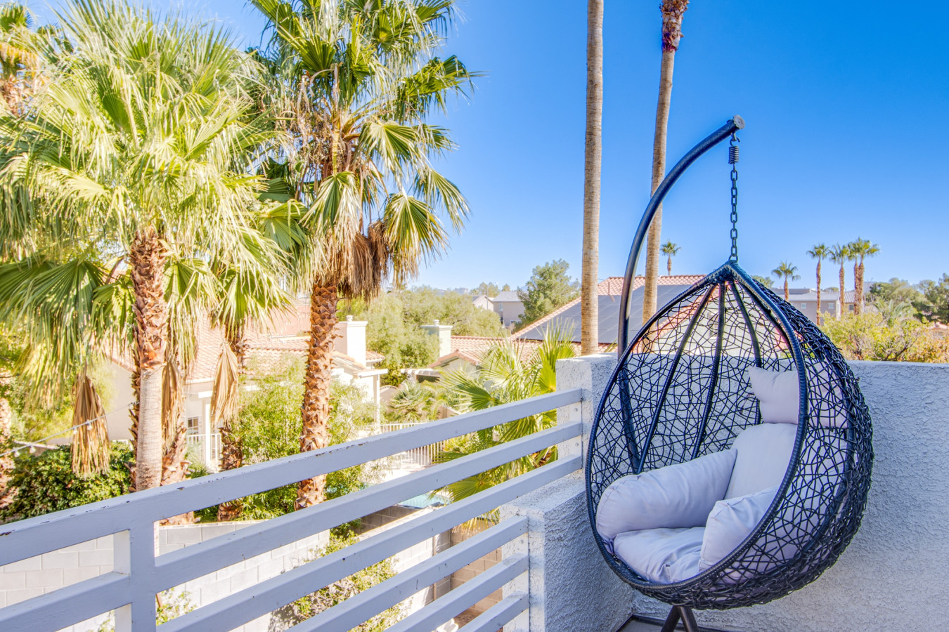 Bright & Modern Oasis | Spa, Pool, 10min to Strip