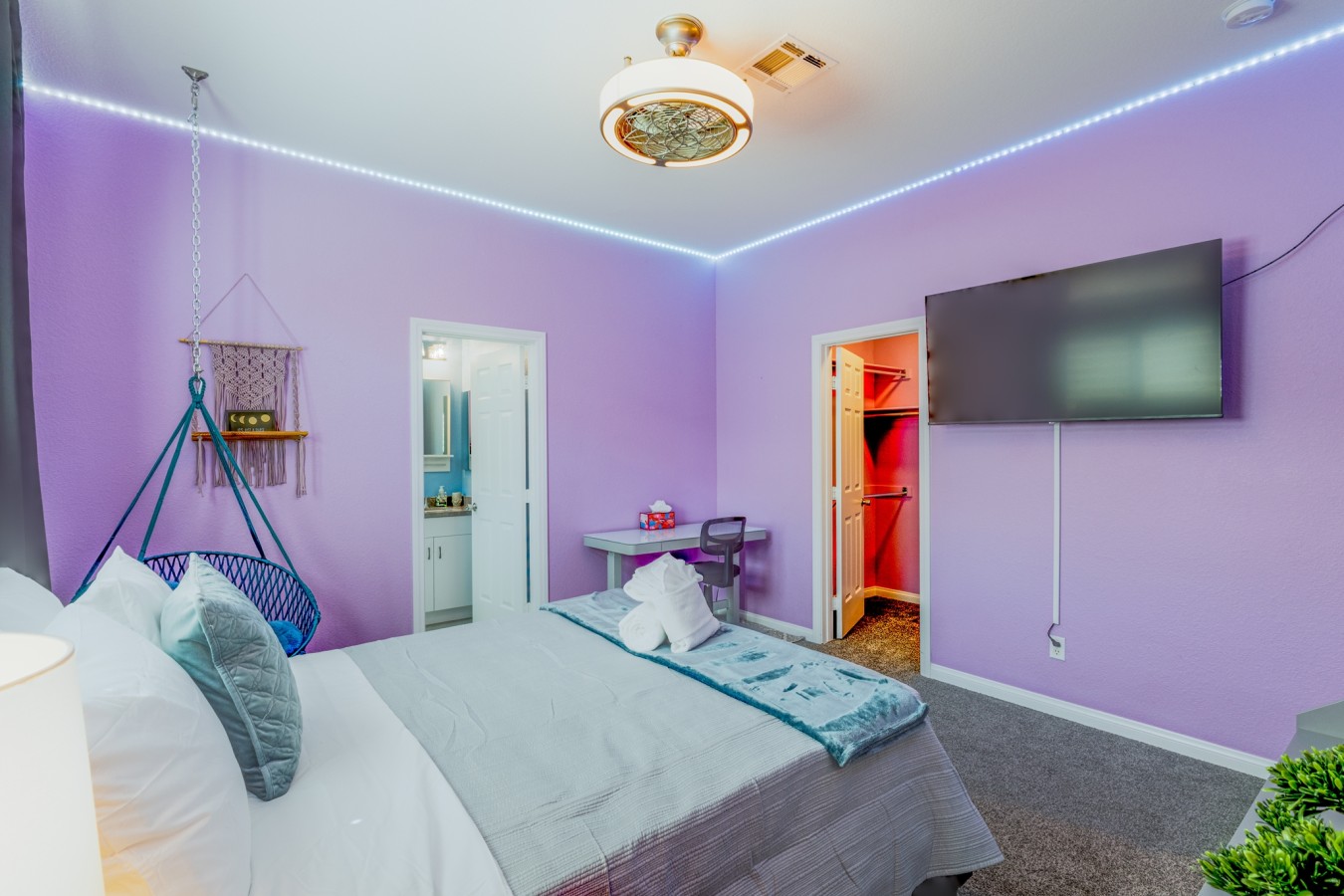 Serene Vegas Retreat | Spacious 5BR Home - Photo 33