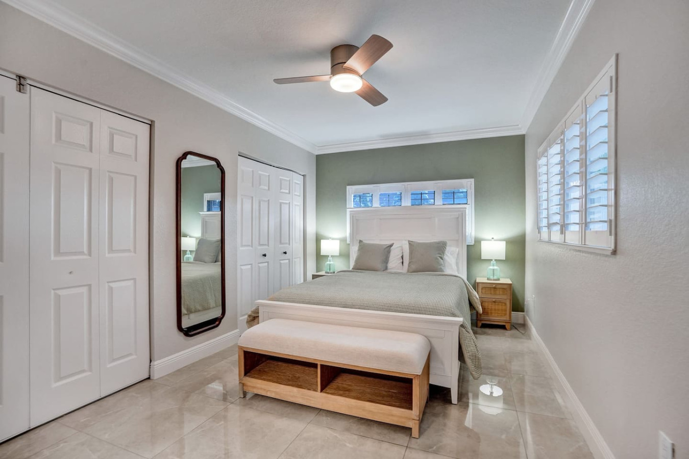 Stylish Florida vibes retreat close to the beach 5