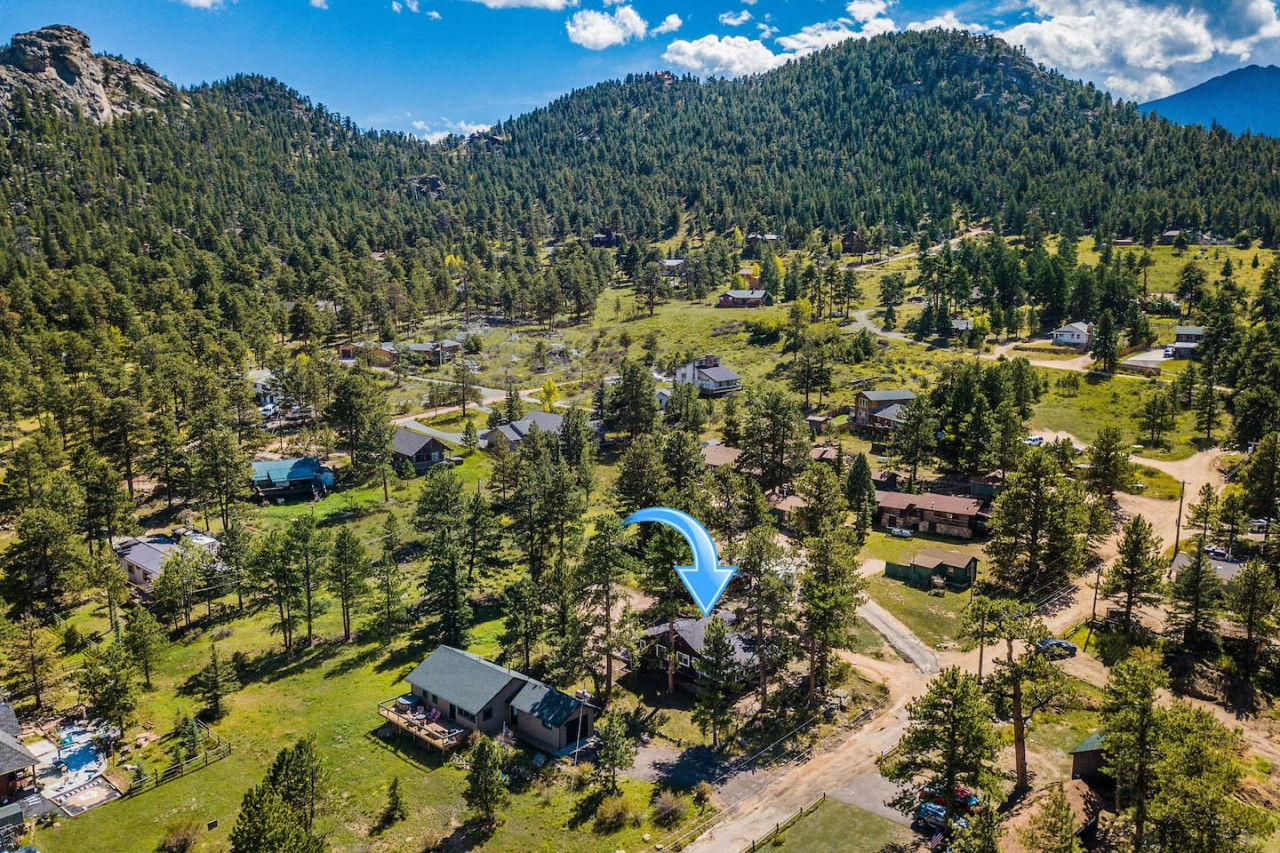 Our home is in a small valley. It's a residential neighborhood with various neighbors near and far, all under the shadows of Prospect Mountain. Lots of wildlife abound here!