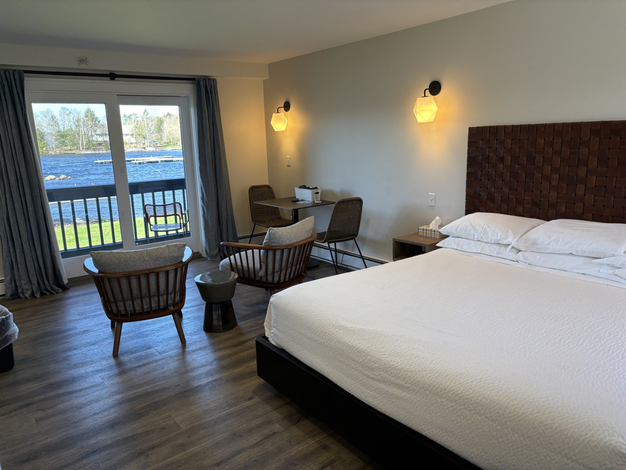 Juniper Motel-king Suite-pet Friendly-cooktop-ground Floor-room 22 - Greenville, ME