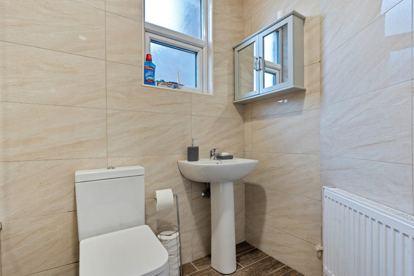 Spacious 2 Bed Apartment | Train Station in Stanthorpe Road - Property image 10 - VivreStays