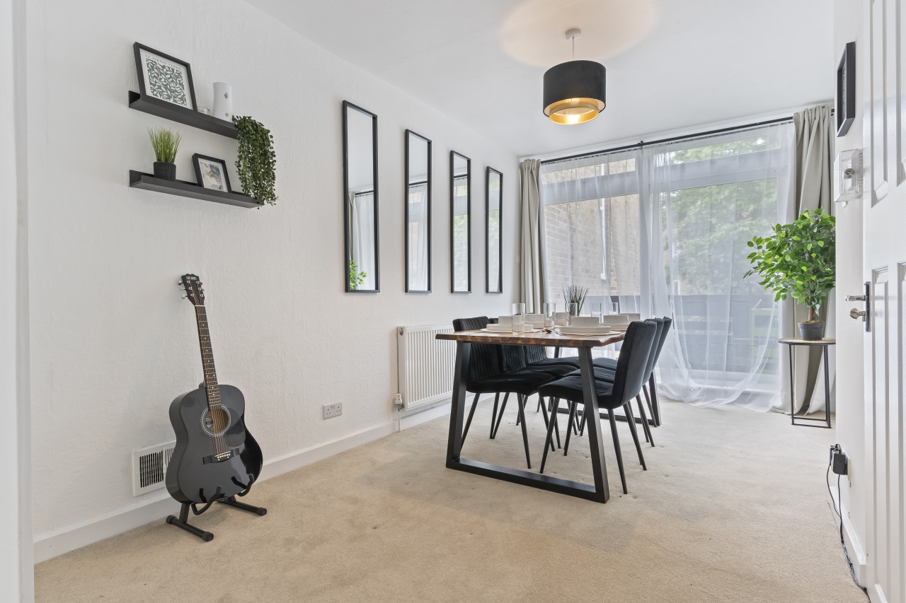 Elegant 4 Bed Home Next to Wembley Stadium in Windsor Cres, Wembley Park, Wembley HA9, UK - Property image 7 - VivreStays