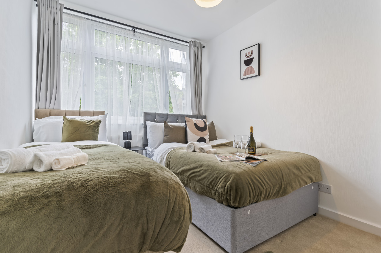 Elegant 4 Bed Home Next to Wembley Stadium in Windsor Cres, Wembley Park, Wembley HA9, UK - Property image 6 - VivreStays