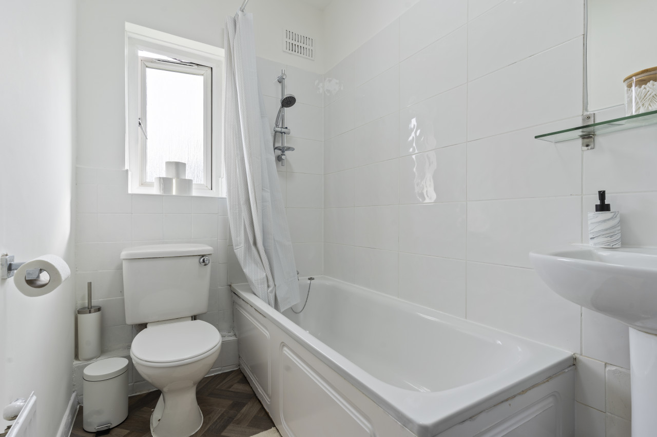 Wembley stadium 2 Bed Aprt in Fulton Rd, Wembley HA9 0TF, UK - Property image 12 - VivreStays
