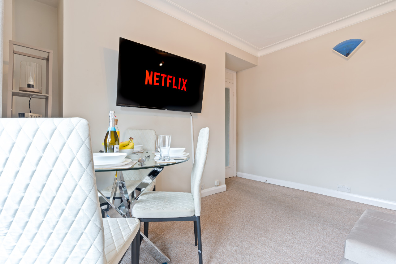 Wembley stadium 2 Bed Aprt in Fulton Rd, Wembley HA9 0TF, UK - Property image 14 - VivreStays