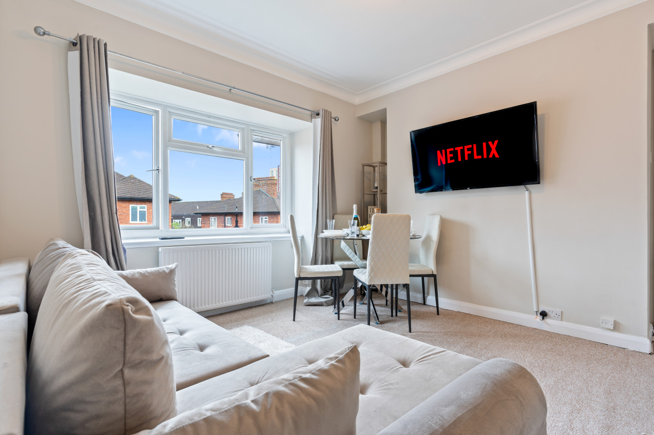 Wembley stadium 2 Bed Aprt in Fulton Rd, Wembley HA9 0TF, UK - Property image 2 - VivreStays