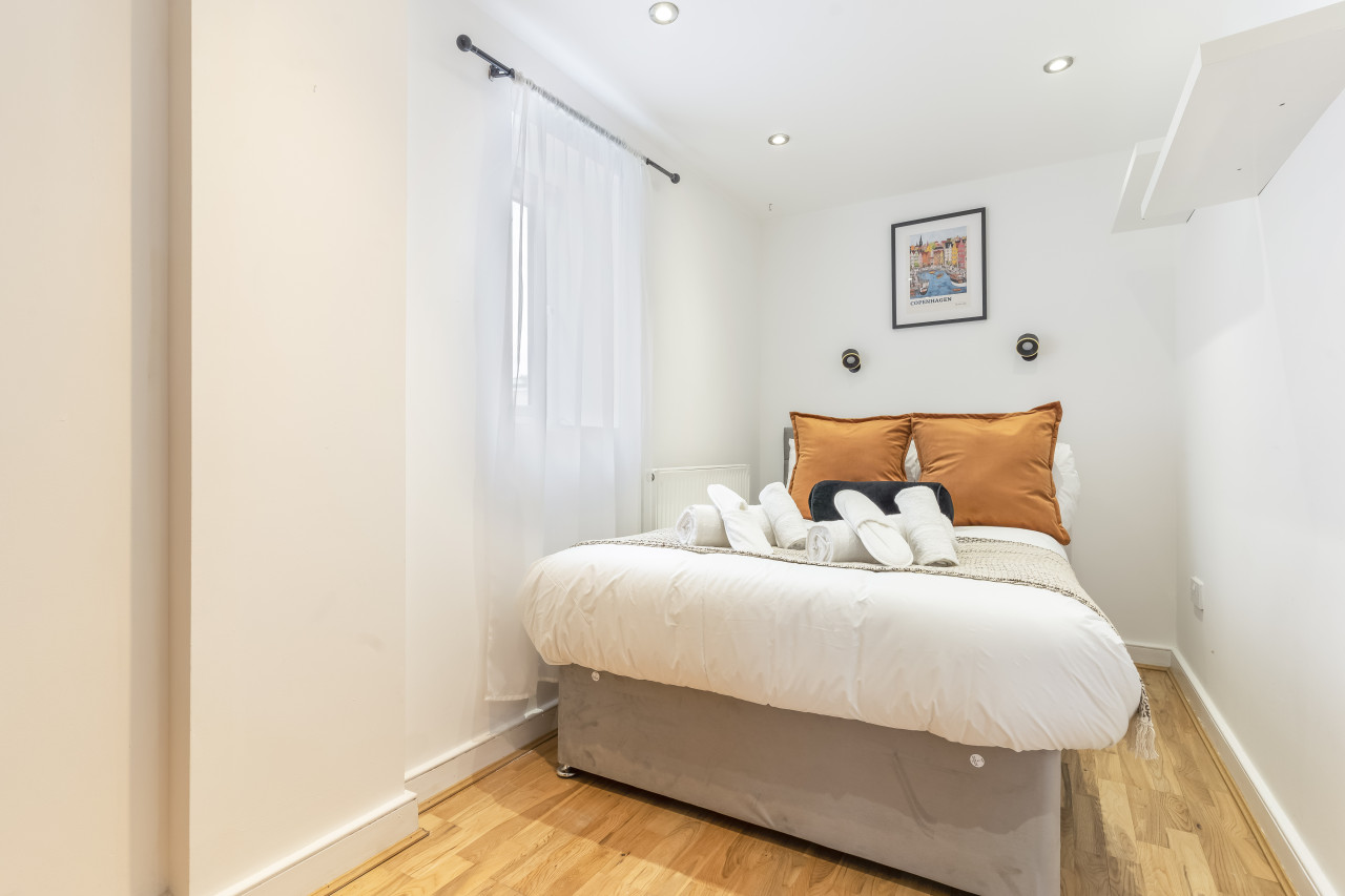 2 Bed Flat London near O2 Academy in 40 Barrett's Grove, London N16 8AJ, UK - Property image 11 - VivreStays