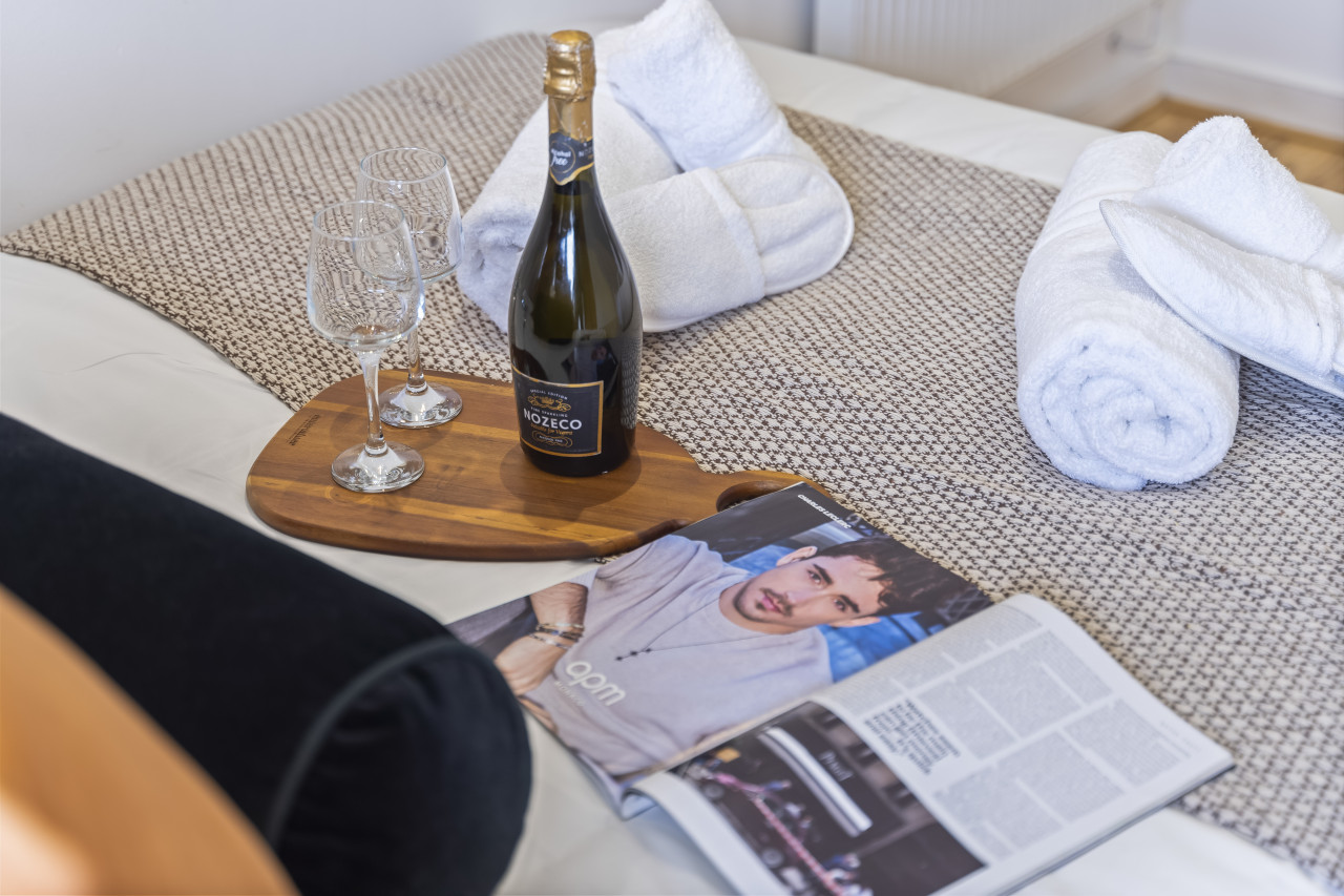 2 Bed Flat London near O2 Academy in 40 Barrett's Grove, London N16 8AJ, UK - Property image 21 - VivreStays