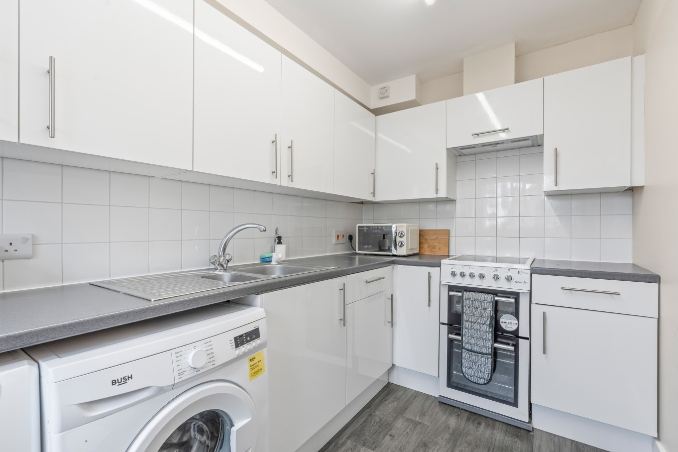 Inviting Urban Apartment in Croydon in Meadowbridge Court, 99 Princess Road Meadowbridge Court - Property image 13 - VivreStays
