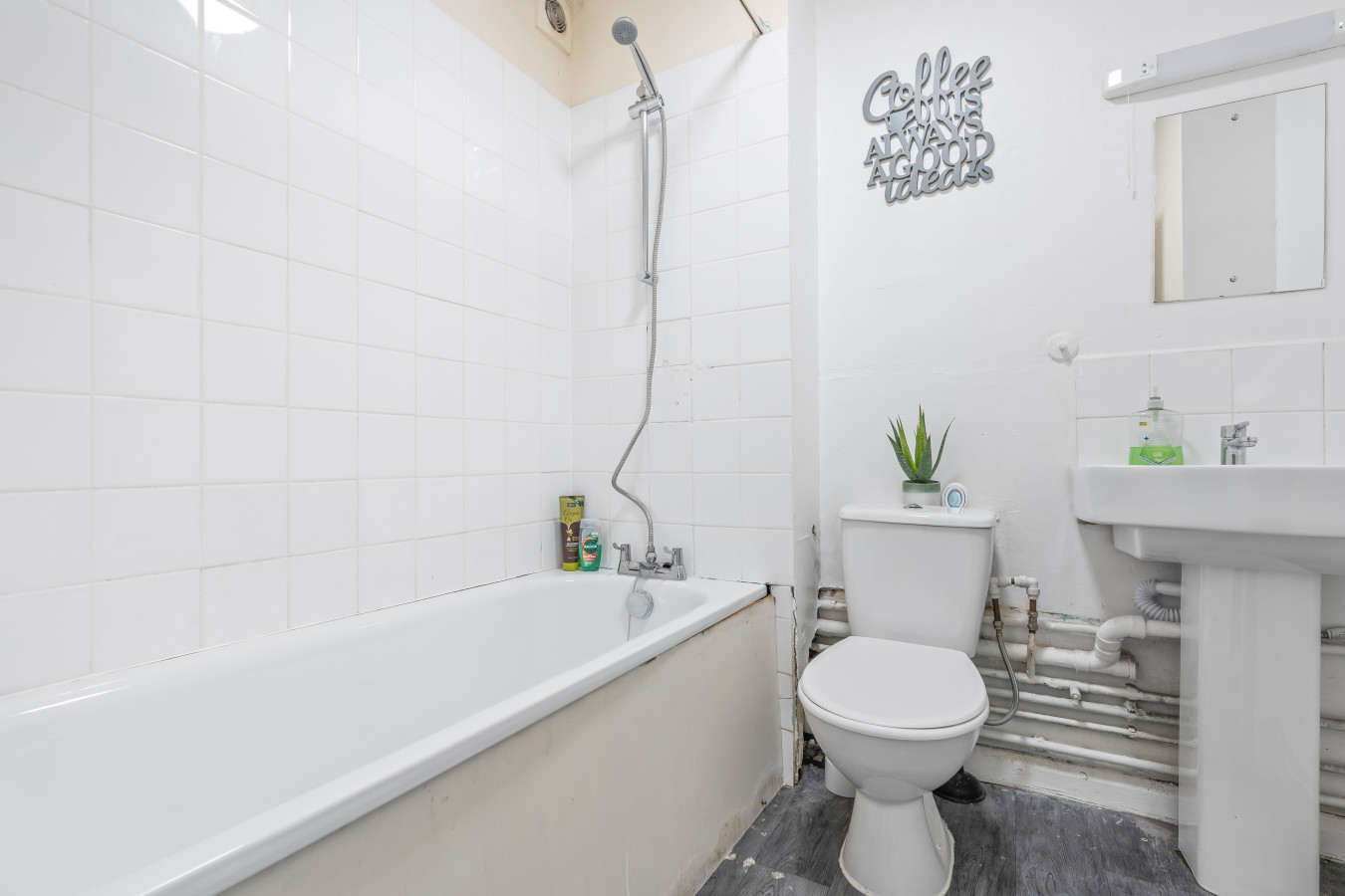 Inviting Urban Apartment in Croydon in Meadowbridge Court, 99 Princess Road Meadowbridge Court - Property image 5 - VivreStays