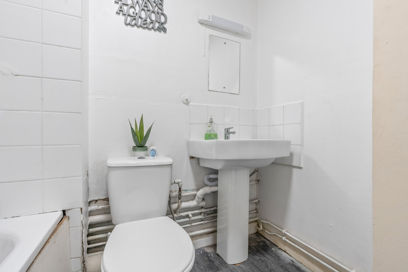 Inviting Urban Apartment in Croydon in Meadowbridge Court, 99 Princess Road Meadowbridge Court - Property image 7 - VivreStays