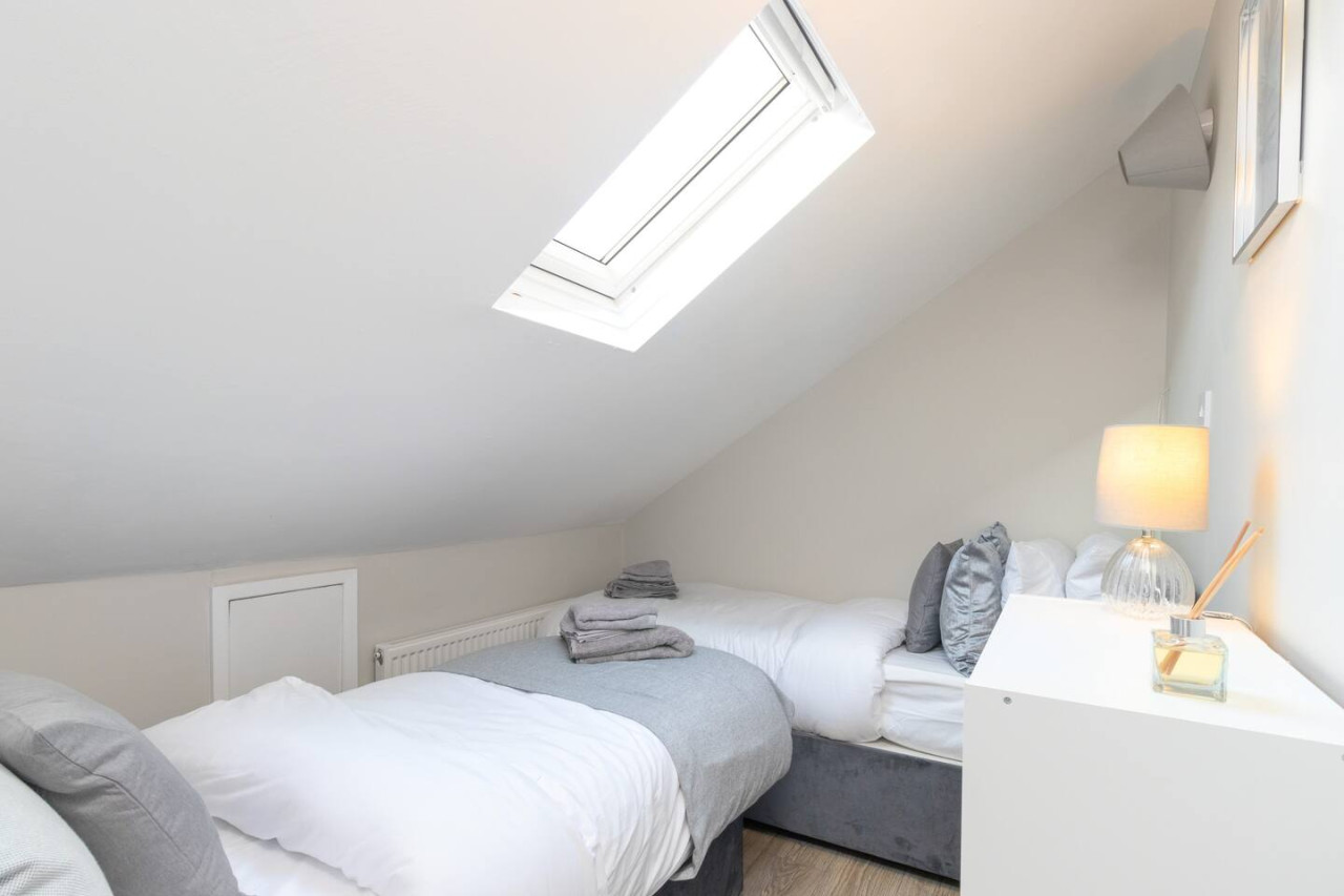 Elegant Apartment in Coventry in 5A Humber Road - Property image 8 - VivreStays