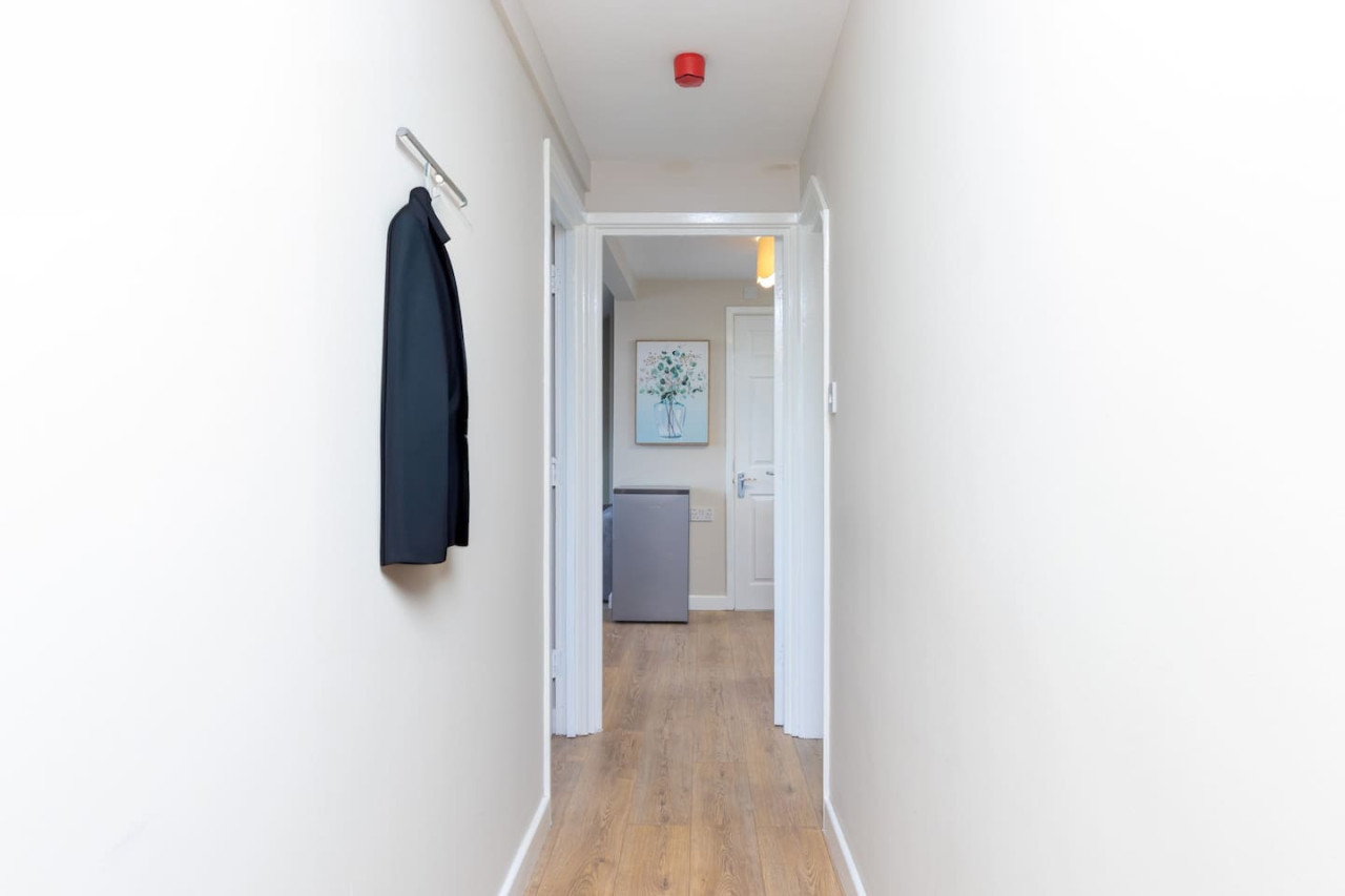 Elegant Apartment in Coventry in 5A Humber Road - Property image 14 - VivreStays