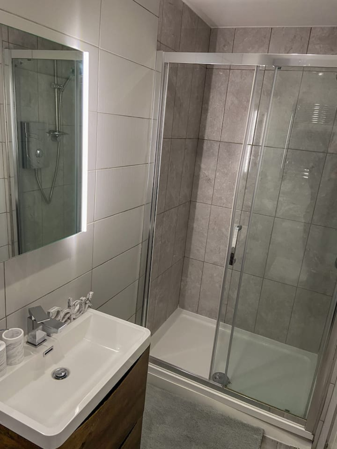 Stylish 1 Bedroom Flat in City Centre in 106, 46 Peckover Street - Property image 28 - VivreStays