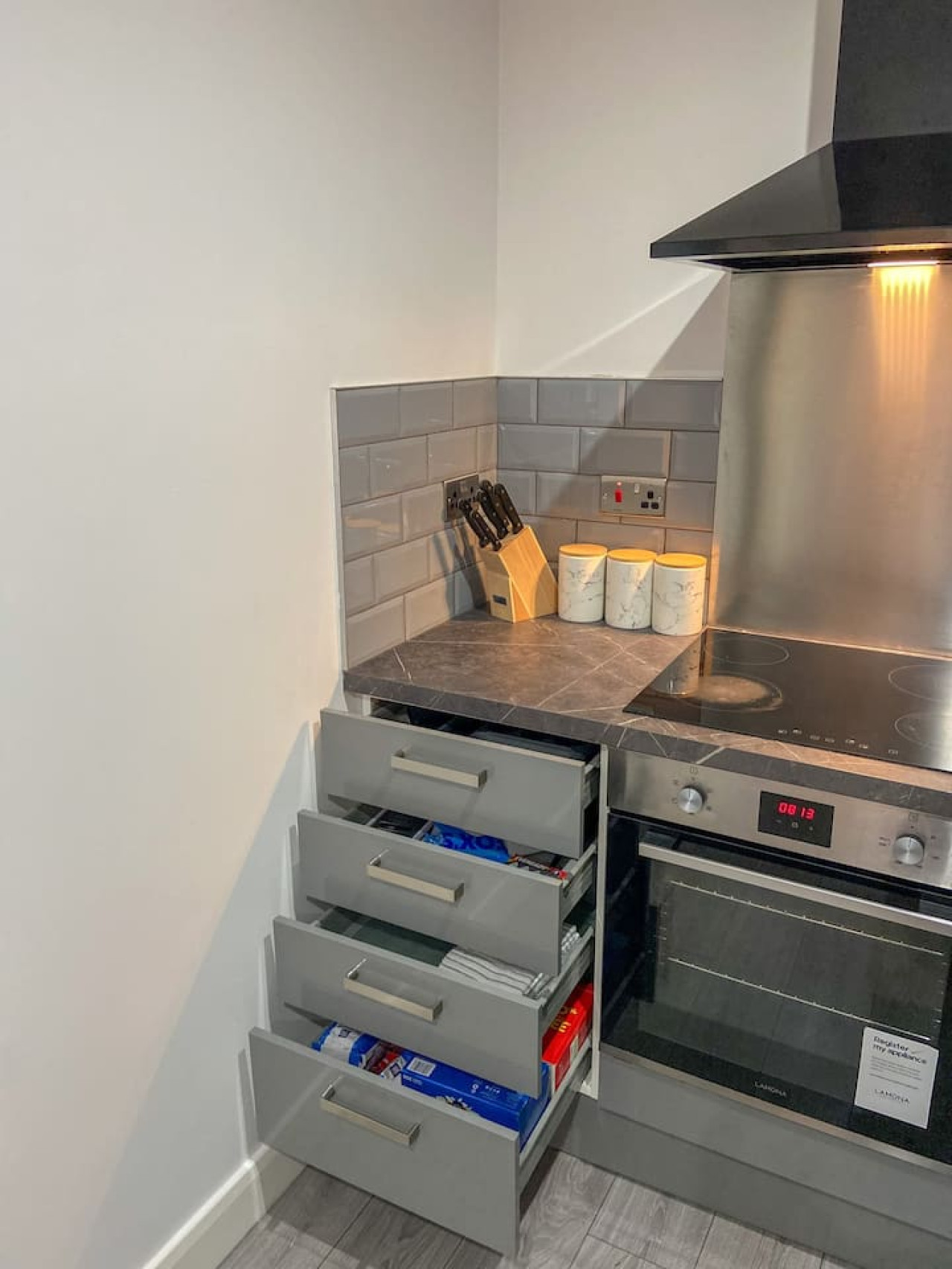 Stylish 1 Bedroom Flat in City Centre in 106, 46 Peckover Street - Property image 23 - VivreStays