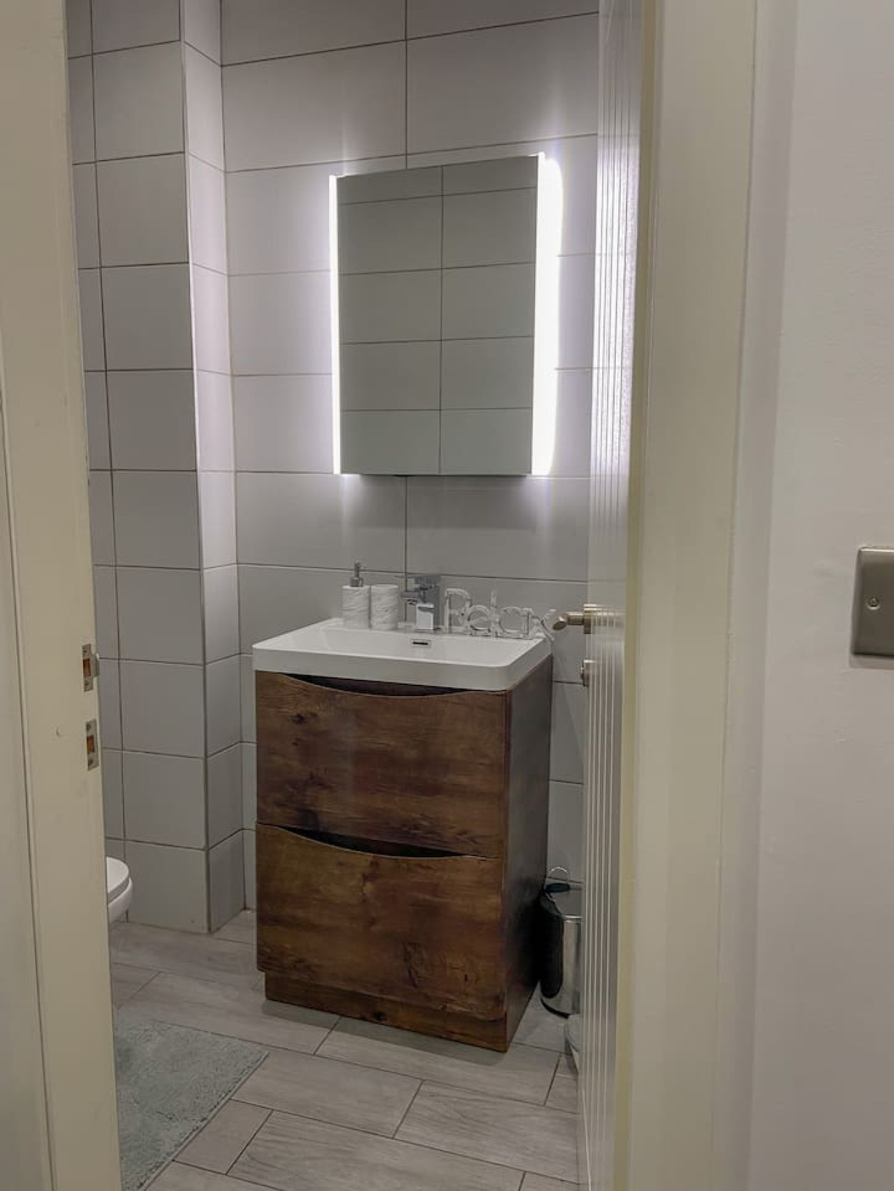 Stylish 1 Bedroom Flat in City Centre in 106, 46 Peckover Street - Property image 26 - VivreStays