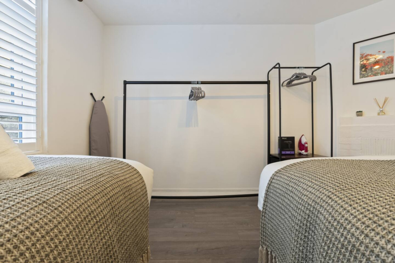 Central LDN Apt, Wi-Fi, Sleep 6 in 14A Wyfold Road - Property image 19 - VivreStays