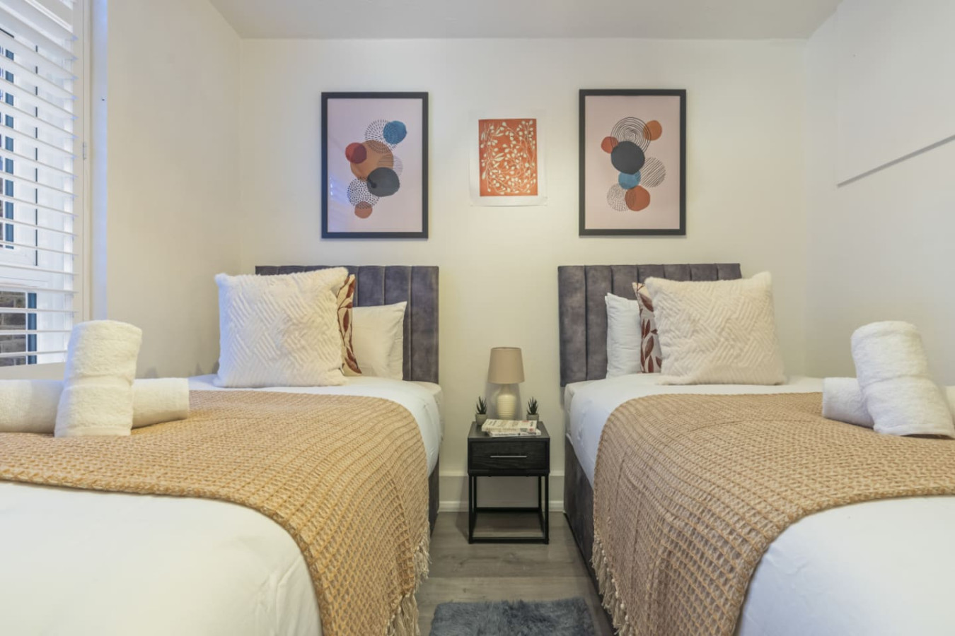 Central LDN Apt, Wi-Fi, Sleep 6 in 14A Wyfold Road - Property image 10 - VivreStays