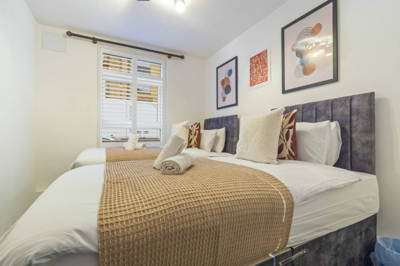 Central LDN Apt, Wi-Fi, Sleep 6 in 14A Wyfold Road - Property image 8 - VivreStays