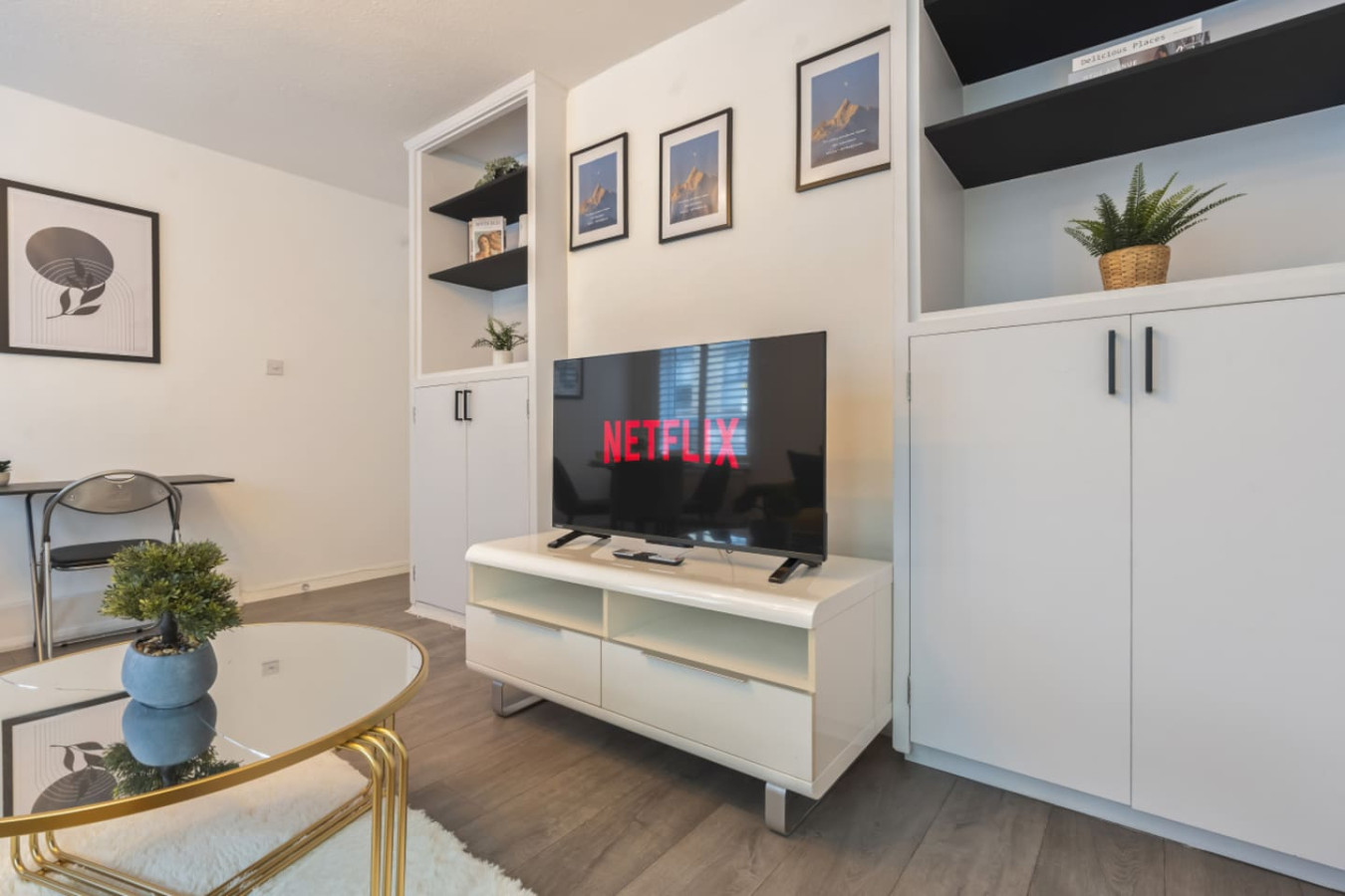 Central LDN Apt, Wi-Fi, Sleep 6 in 14A Wyfold Road - Property image 15 - VivreStays