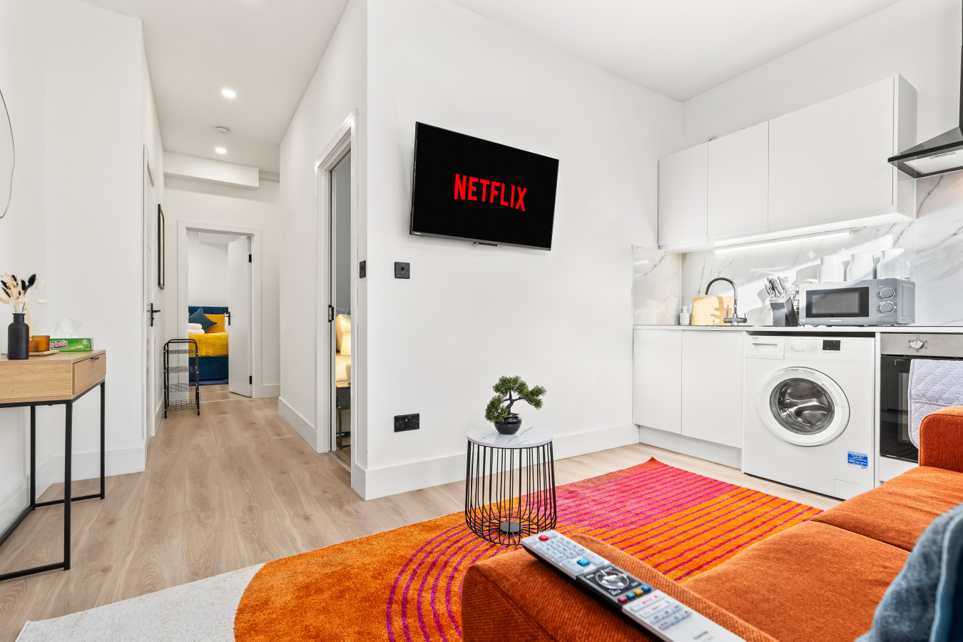 Modern 4 Bed Central London - Free Parking in Willesden Ln, London, UK - Property image 2 - VivreStays