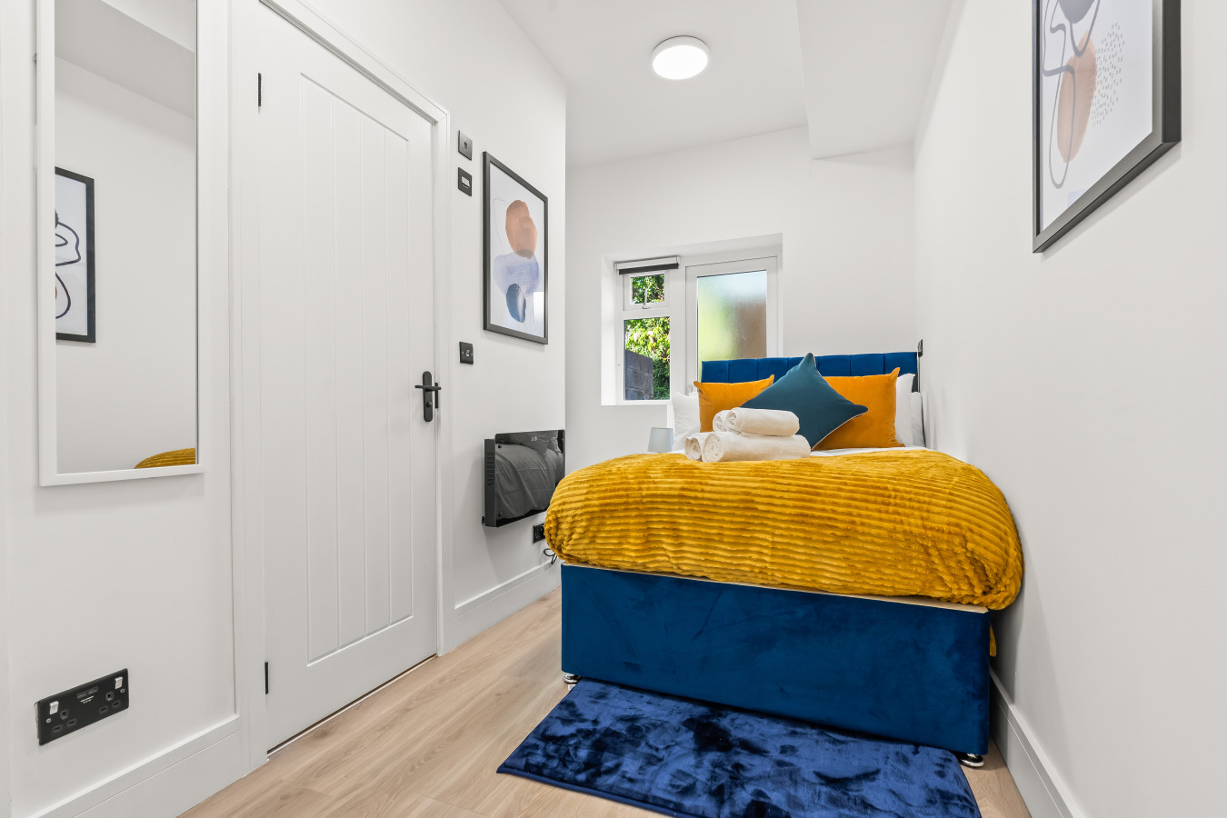 Modern 4 Bed Central London - Free Parking in Willesden Ln, London, UK - Property image 4 - VivreStays