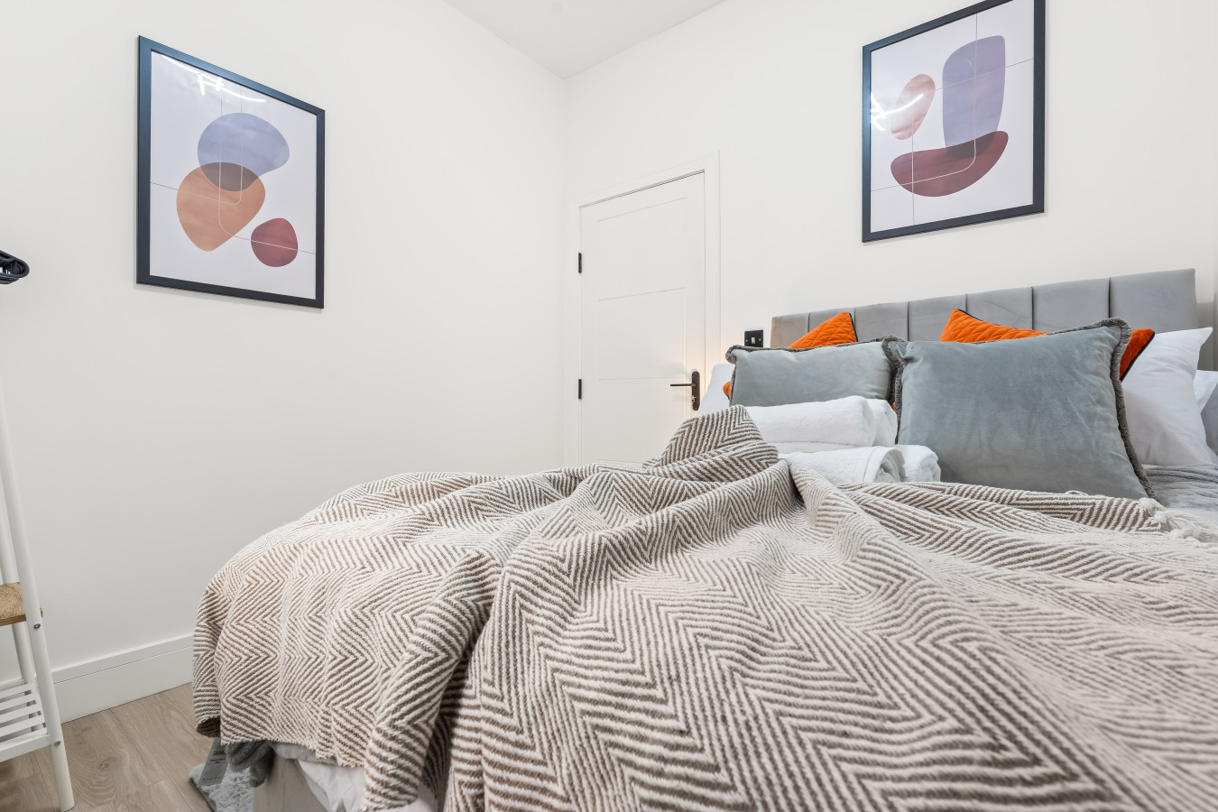 Brand New 4 BDR Apartment in Willesden Ln, London, UK - Property image 31 - VivreStays