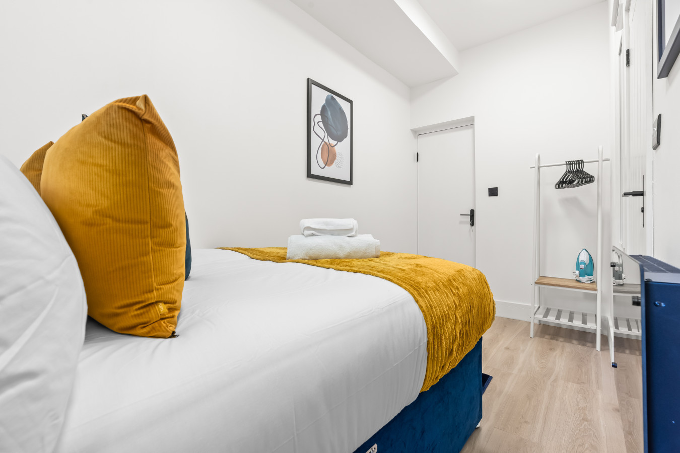 Brand New 4 BDR Apartment in Willesden Ln, London, UK - Property image 14 - VivreStays