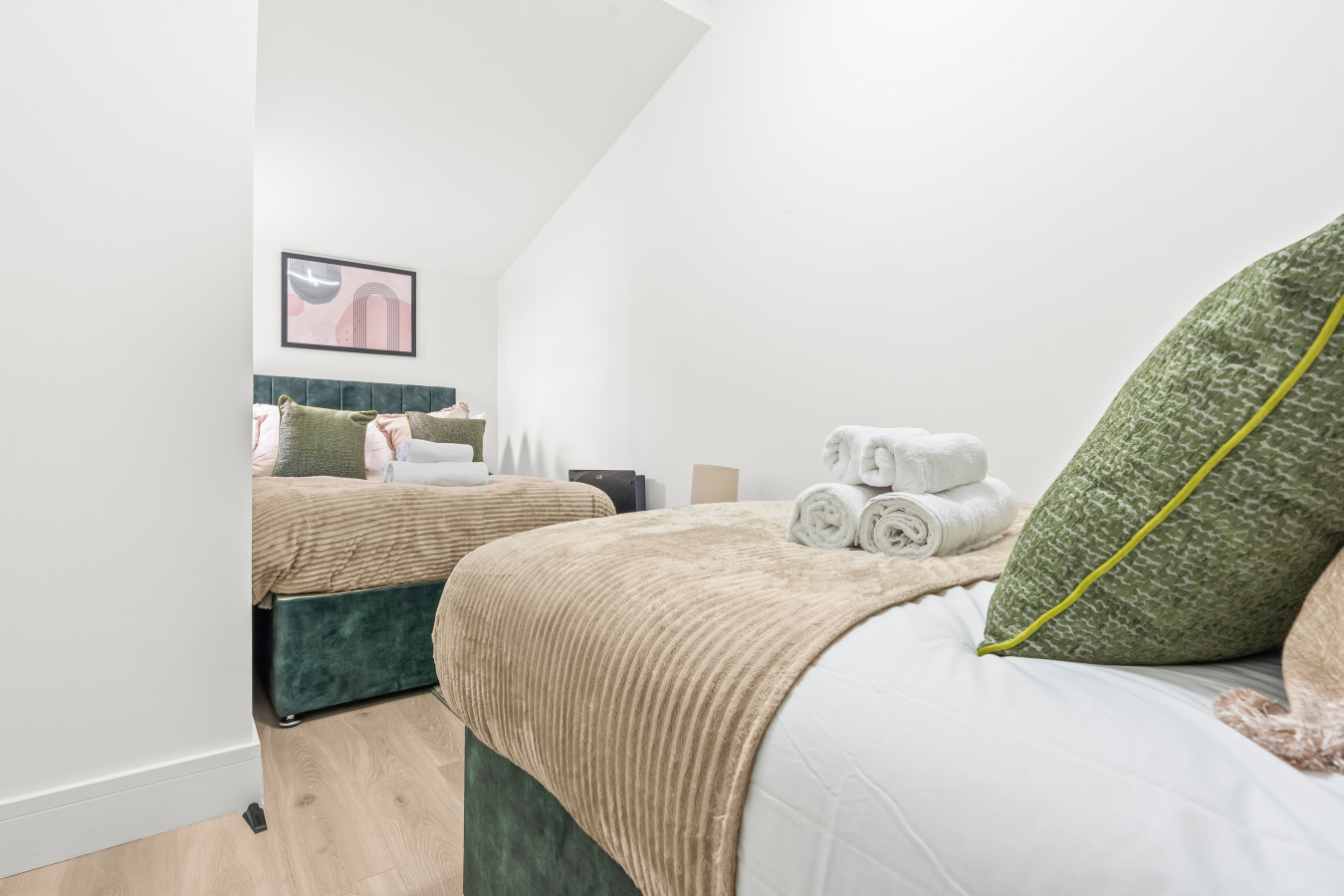 Brand New 4 BDR Apartment in Willesden Ln, London, UK - Property image 23 - VivreStays