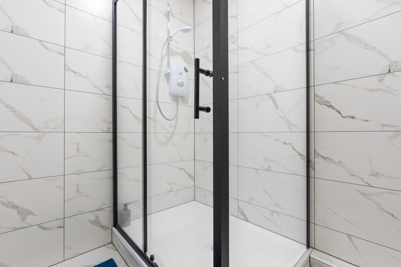 Brand New 4 BDR Apartment in Willesden Ln, London, UK - Property image 13 - VivreStays