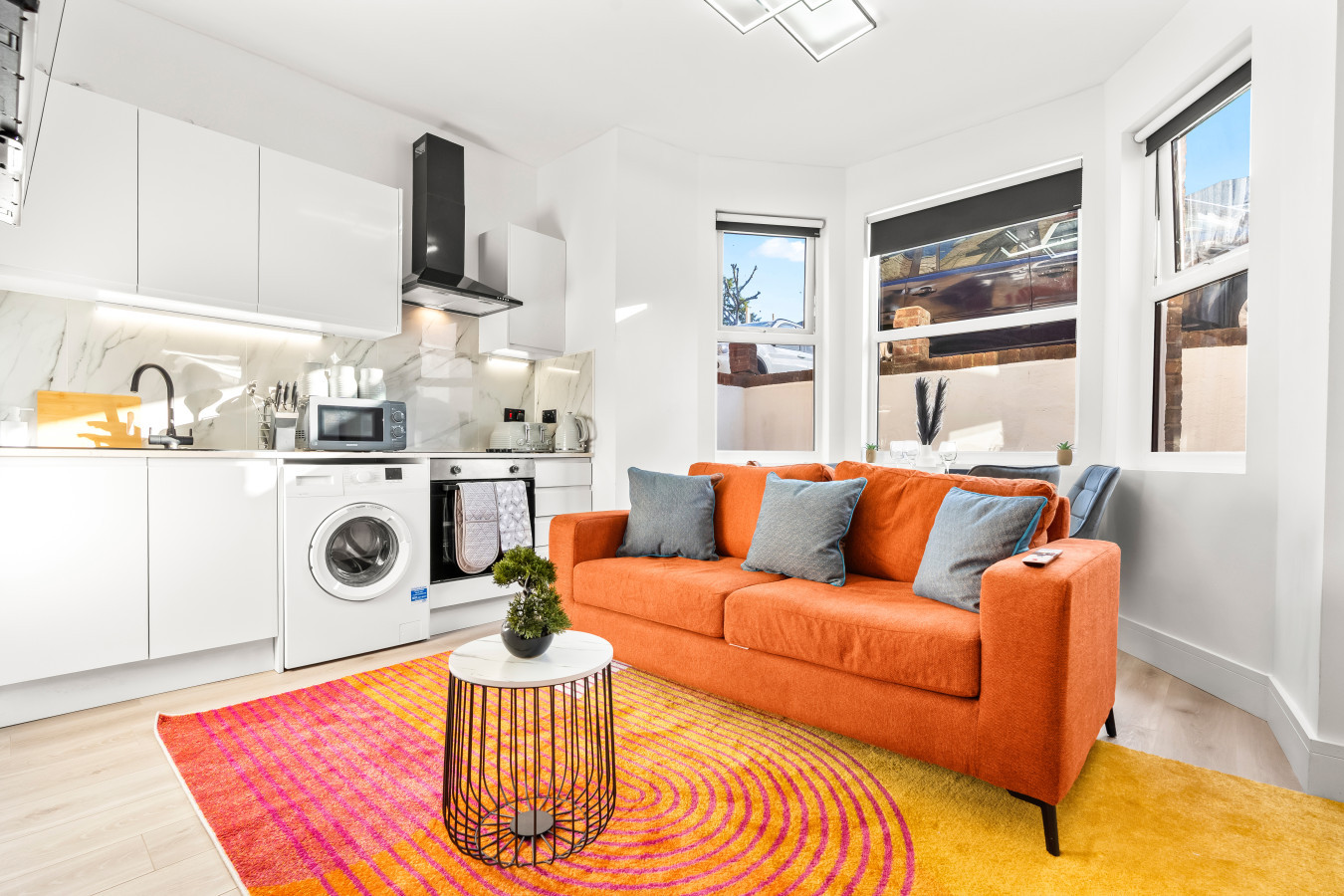 Brand New 4 BDR Apartment in Willesden Ln, London, UK - Property image 2 - VivreStays