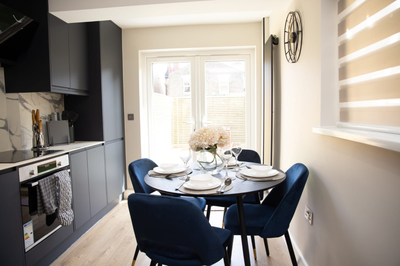 High-Spec 4-Bedroom Home Croydon in 19 Broadway Ave, Croydon CR0 2LP, UK - Property image 8 - VivreStays