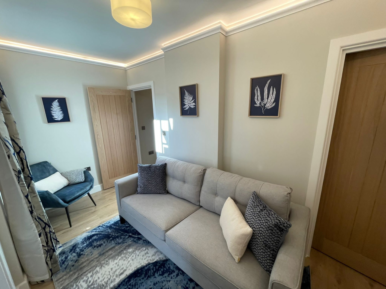 High-Spec 4-Bedroom Home Croydon in 19 Broadway Ave, Croydon CR0 2LP, UK - Property image 4 - VivreStays