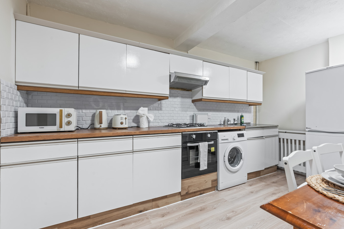 Stylish 3 Bedroom Apartment Fulham| Stamford Bridge in 22 Filmer Rd, London SW6 7BW, UK - Property image 7 - VivreStays