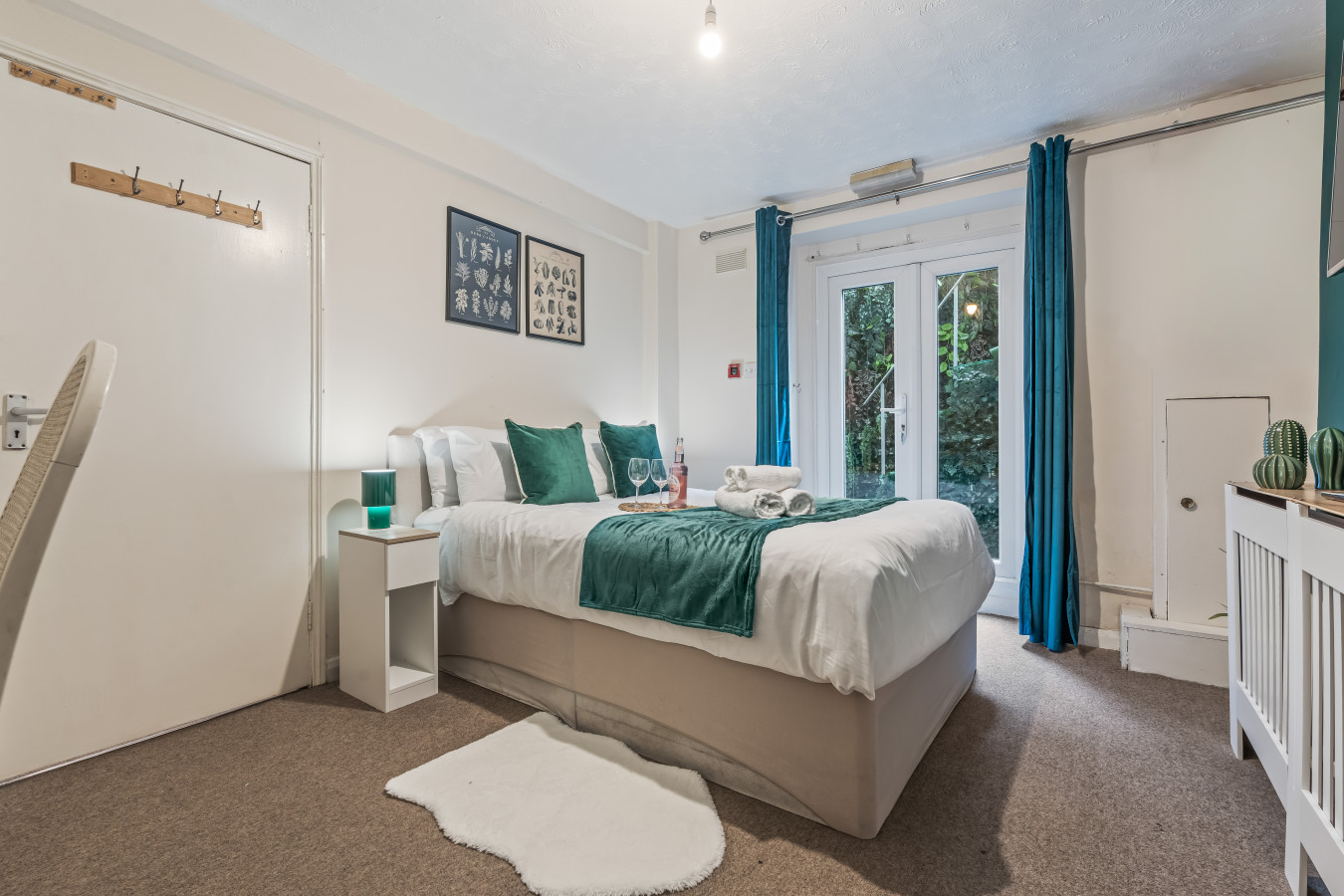 Stylish 3 Bedroom Apartment Fulham| Stamford Bridge in 22 Filmer Rd, London SW6 7BW, UK - Property image 9 - VivreStays