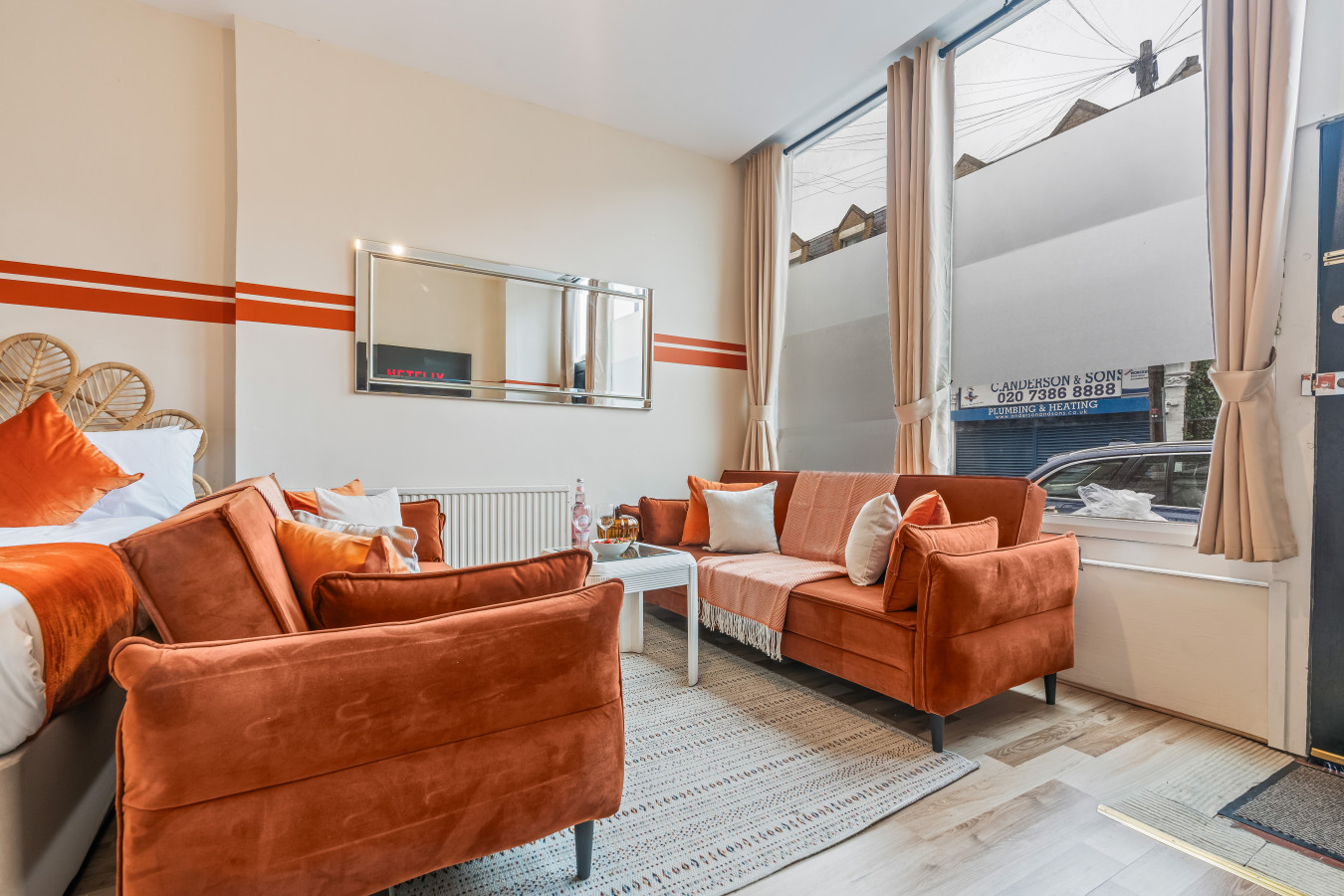 Spacious 3 Bed Apartment Fulham in 22 Filmer Rd, London SW6 7BW, UK - Property image 19 - VivreStays