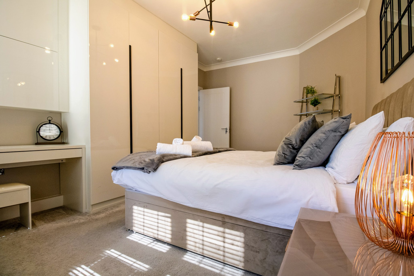 Luxury 3 Bed Apartment | Train Station in Wolsey Road, England, United Kingdom, HA6 2HL - Property image 22 - VivreStays
