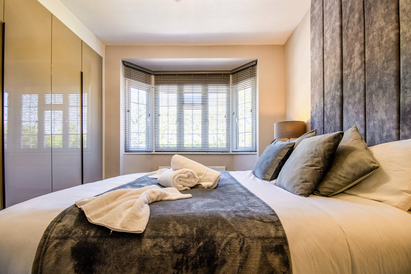 Luxury 3 Bed Apartment | Train Station in Wolsey Road, England, United Kingdom, HA6 2HL - Property image 6 - VivreStays