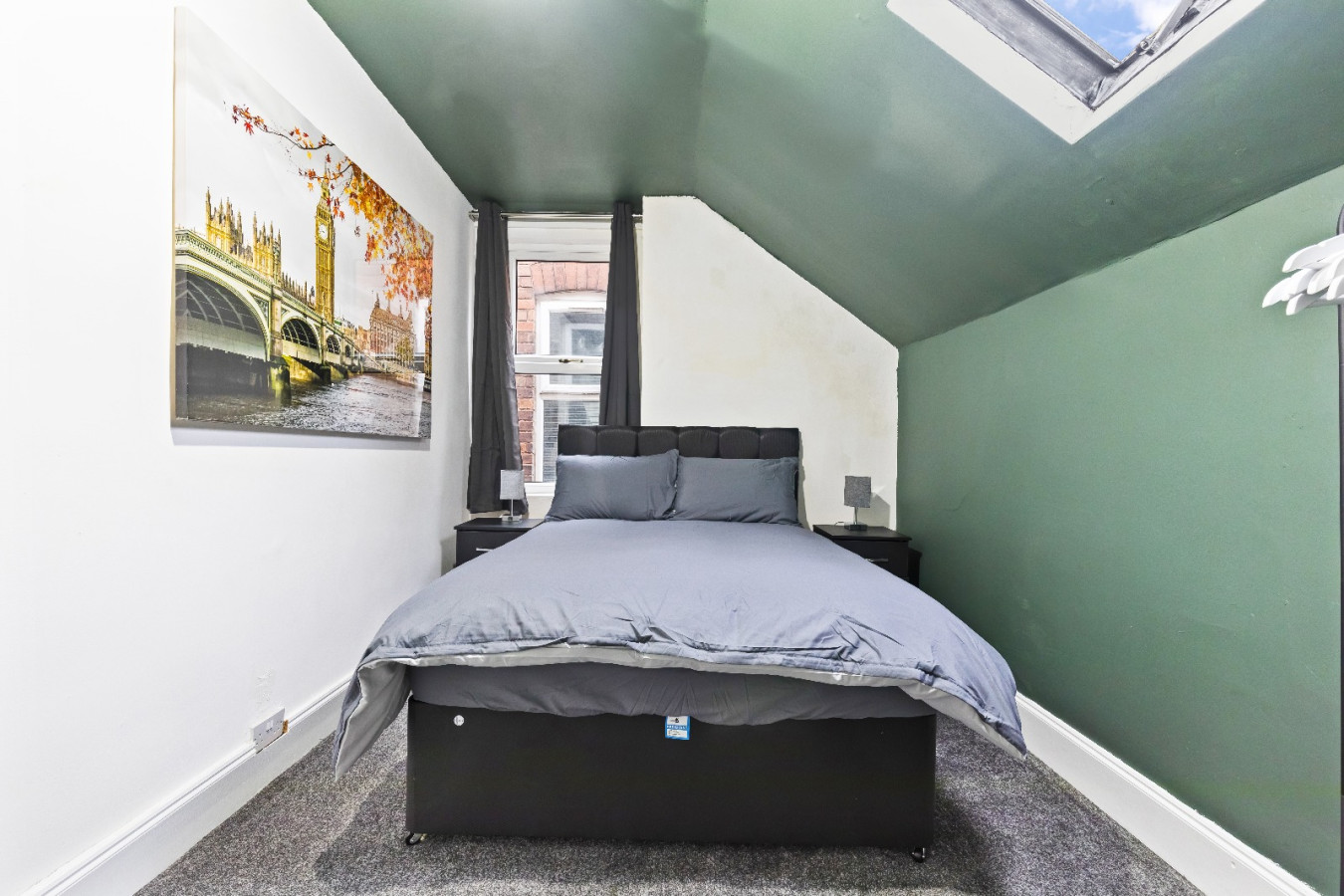 City Centre House, Free Parking, Sleeps up to 13 in Radford Blvd, Radford, Nottingham NG7 3BS, UK - Property image 25 - VivreStays