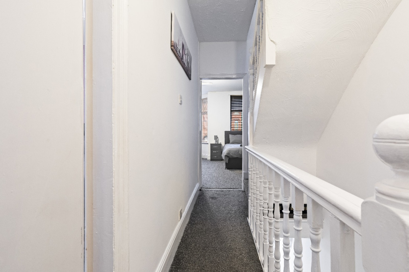 City Centre House, Free Parking, Sleeps up to 13 in Radford Blvd, Radford, Nottingham NG7 3BS, UK - Property image 20 - VivreStays